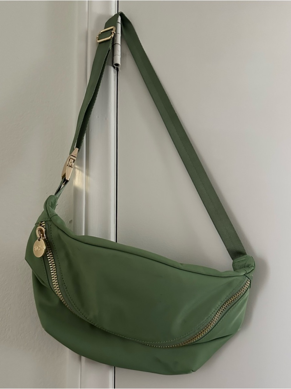 Jumbo Stoney Clover Lane Fanny Pack in Olive